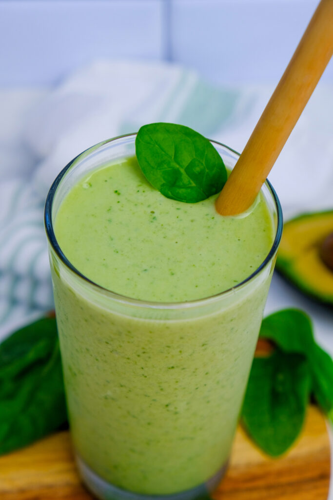 Healthy Spinach and Avocado Smoothie with Mint - The Foodie Affair