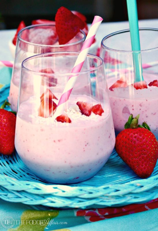 Strawberry Coconut Smoothie Low Carb The Foodie Affair