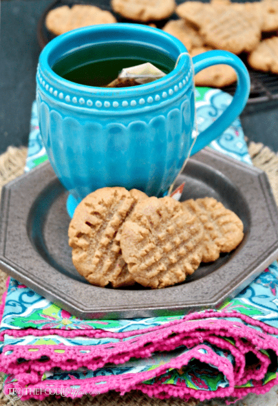 One-Bowl Sugar Free Peanut Butter Cookies - The Foodie Affair