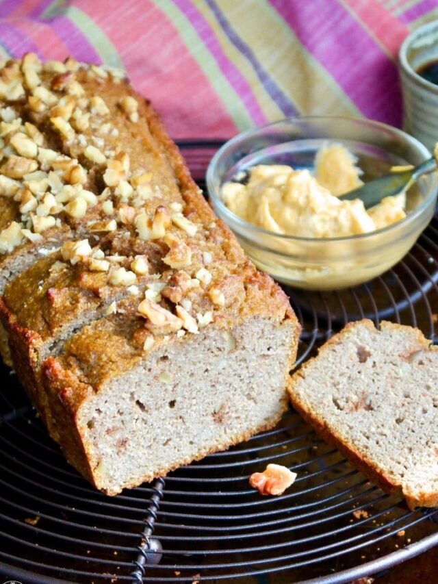 Healthy Low Sugar Pumpkin Bread Recipe - The Foodie Affair