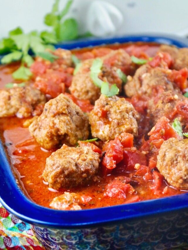 Slow Cooked Meatballs in Chipotle Sauce — The Foodie Affair