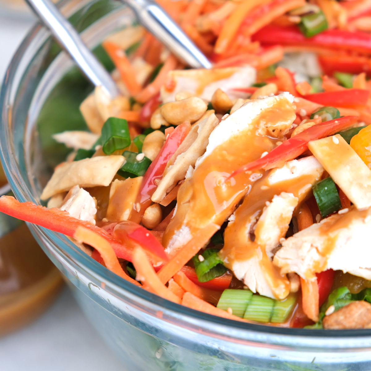 https://www.thefoodieaffair.com/wp-content/uploads/2022/01/Healthy-Chinese-Chicken-Salad-1200.jpg