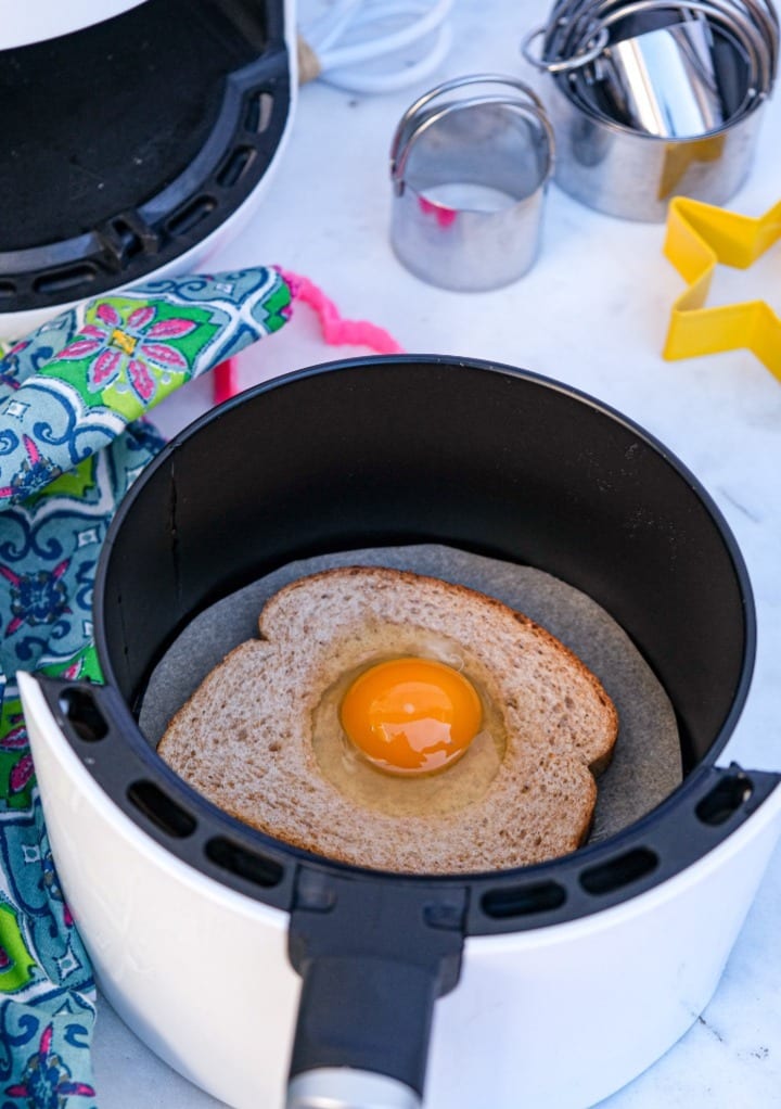 Air Fryer Egg In A Hole Toast - The Foodie Affair