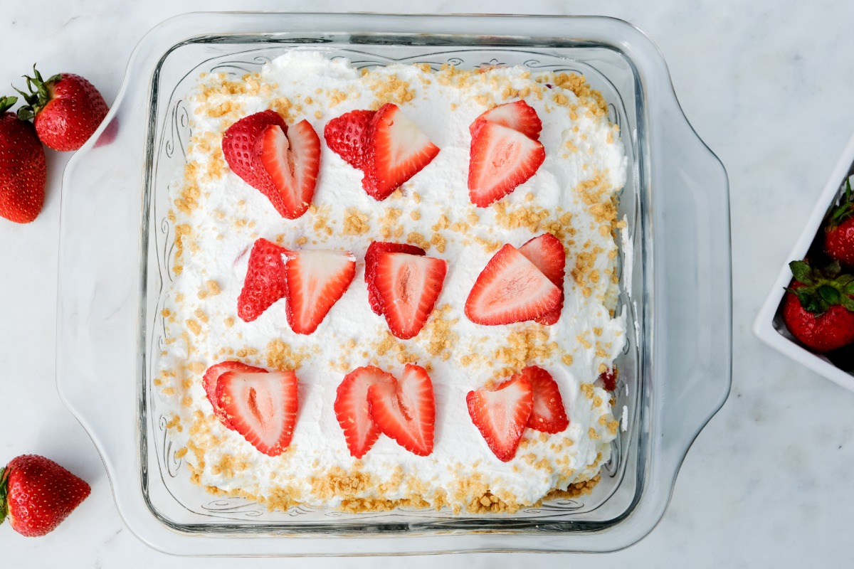 No-Bake Keto Strawberry Cream Cheese Icebox Cake - The Foodie Affair