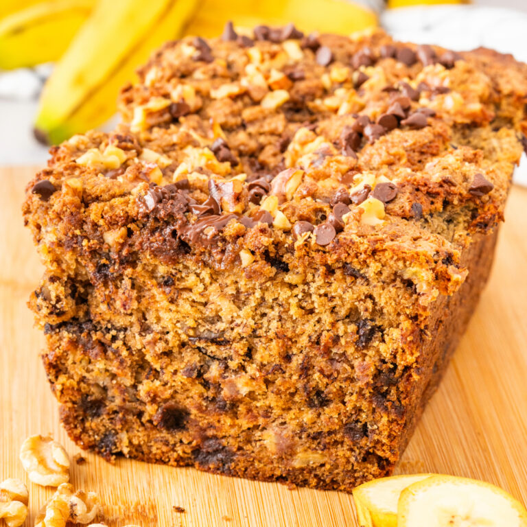 Tender Banana Bread with Streusel Topping